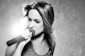 FETE DE LA LANGOUSTINE - DELPHINE LA FRAICHEUR D'UNE VOIX